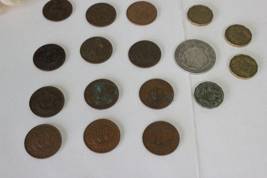 VECCHIO LOTTO DI MONETE INGLESI / HALF PENNY - THREE PENCE - HALF CROWN Other