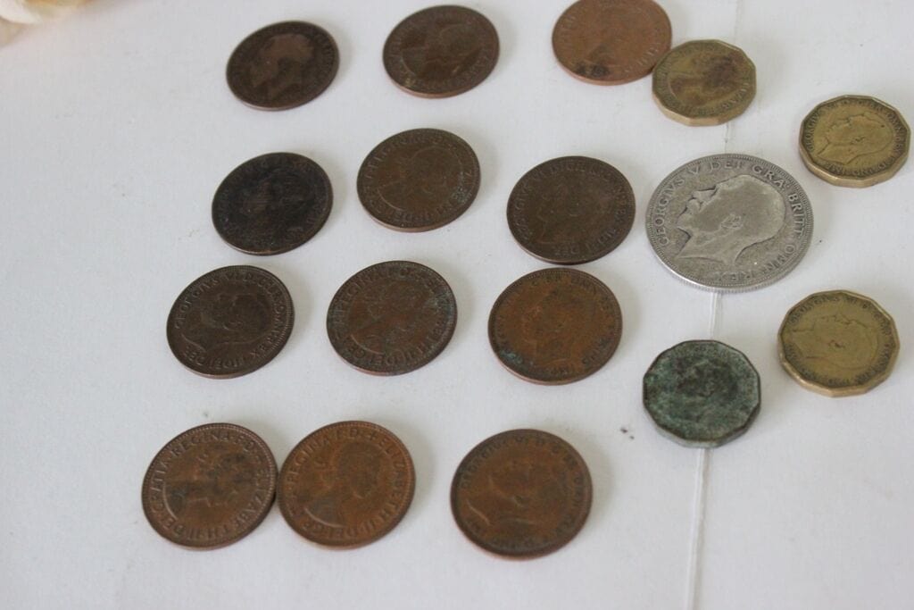 VECCHIO LOTTO DI MONETE INGLESI / HALF PENNY - THREE PENCE - HALF CROWN Other